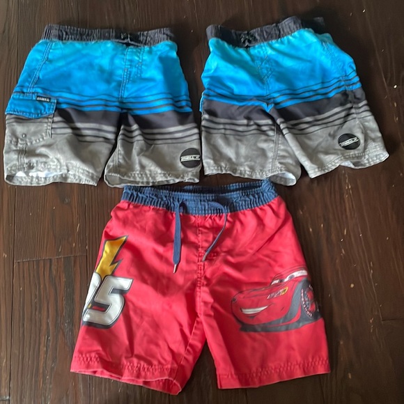 3 bathing suits for 1 price - Picture 1 of 9